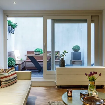 18th Century Groundfloor Canal House With Patio/garden * Amsterdam